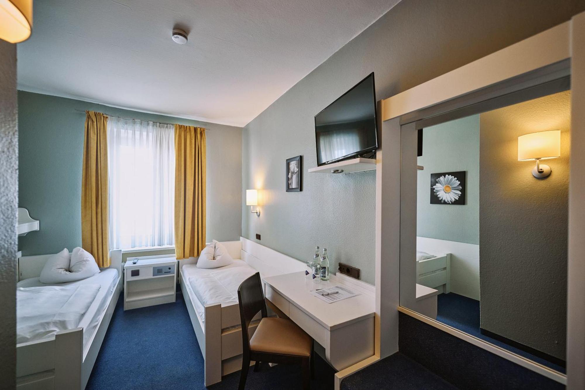 Herdegen - Self Check-in Hotel