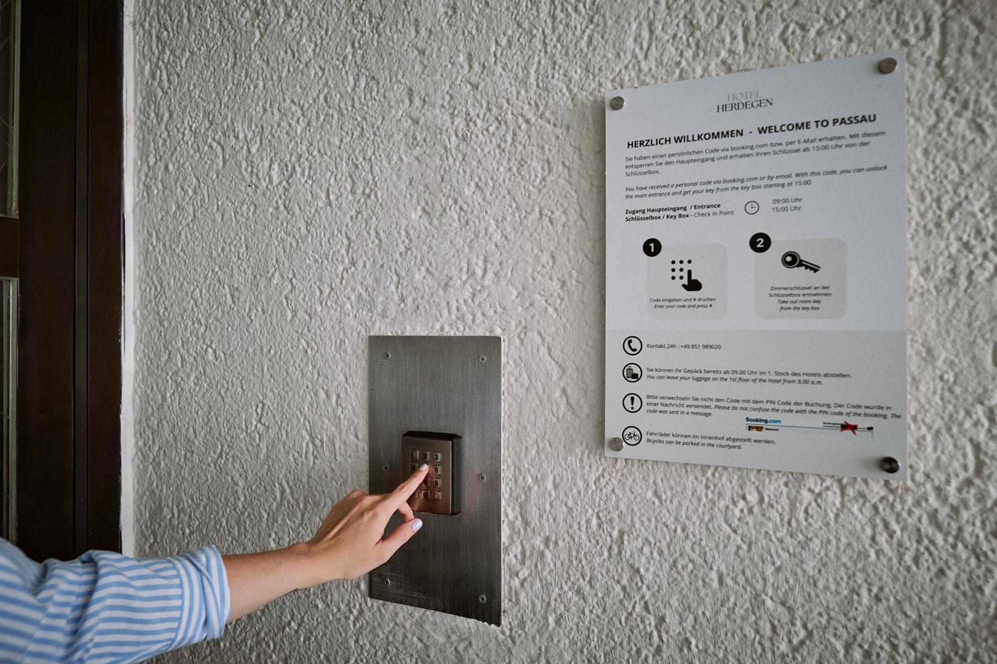 Herdegen - Self Check-in Passau