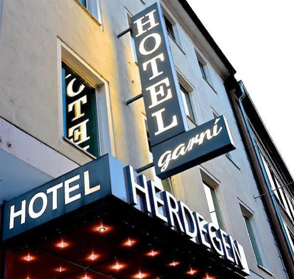 Herdegen - Self Check-in 3*